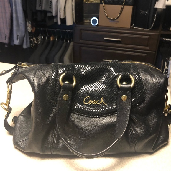 Purse - Picture 1 of 3